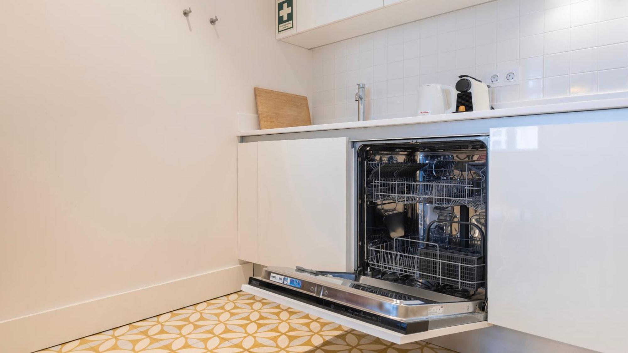 Downtown By The River Apartment By Lovelystay Lisboa Екстериор снимка